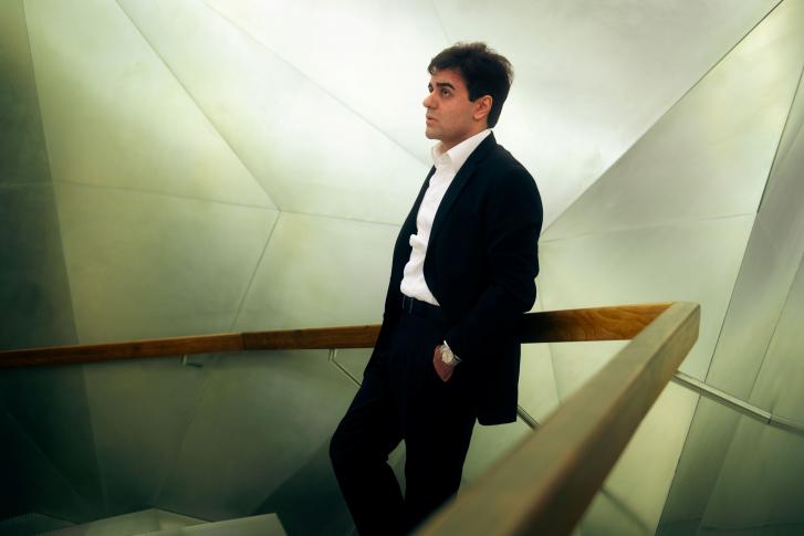 Dawit Chrikuli: Droga do odkrycia duszy Chopina musi prowadzić bezpośrednio przez jego muzykę