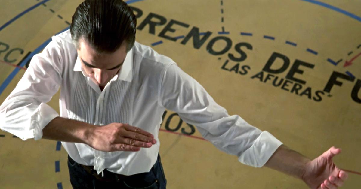 PEDRO ALMODÓVAR KOŃCZY 76 LAT – ARTE.TV ŚWIĘTUJE JEGO TWÓRCZOŚĆ BEZPŁATNYM POKAZEM „MATADORA”