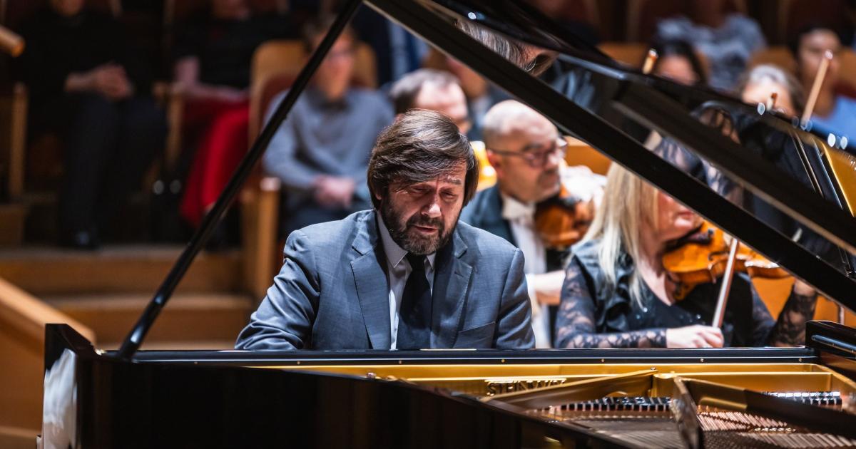 Mozart i niespodzianka [Alexander Korsantia w Polskiej Filharmonii Bałtyckiej]