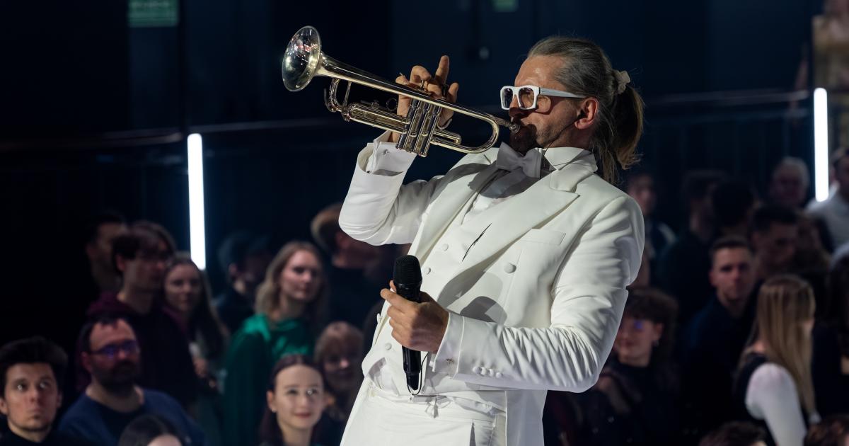 Możdżeryzm Totalny czyli Możdżer hybrydowy - recenzja muzyki w spektaklu Warszawskiej Opery Kameralnej ""Bal w Operze"