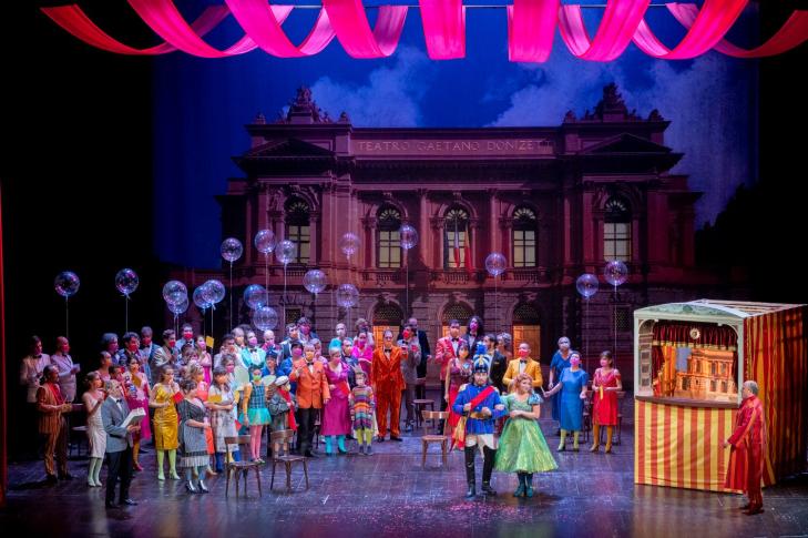 Festiwal Donizettiego w Bergam, Eliksir miłosny w reżyserii Wake-Walker'a