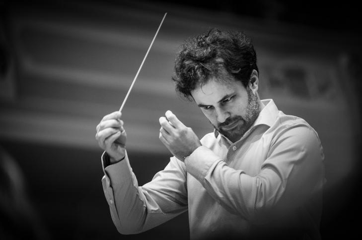 Symfonie Mendelssohna w interpretacji Łukasza Borowicza w Filharmonii Krakowskiej