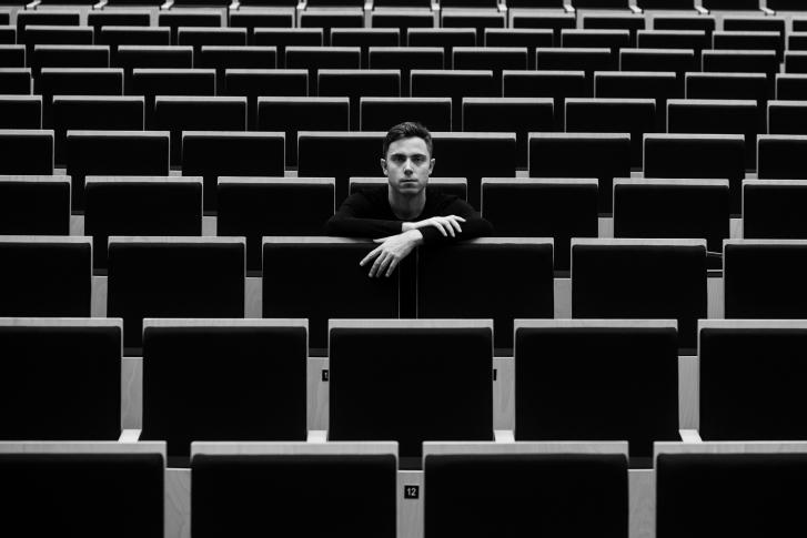 Klasyka z jazzem pod skórą [rozmowa z Mateuszem Smoczyńskim]