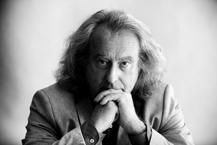 Marek Pijarowski świętuje w Filharmonii Krakowskiej 50 lat na filharmonicznych estradach