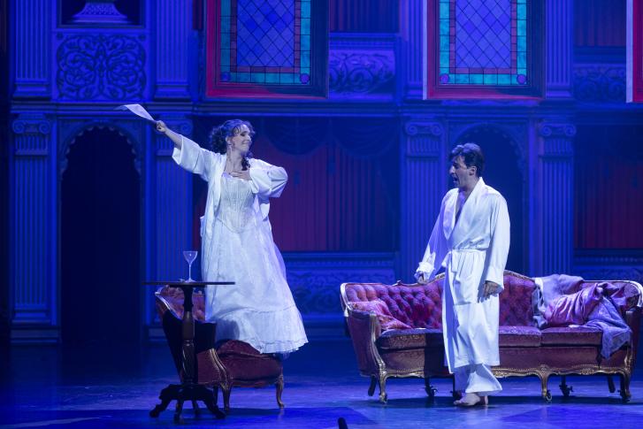 Gorączka złota i czerwieni [„Manon” w Operze Wrocławskiej]