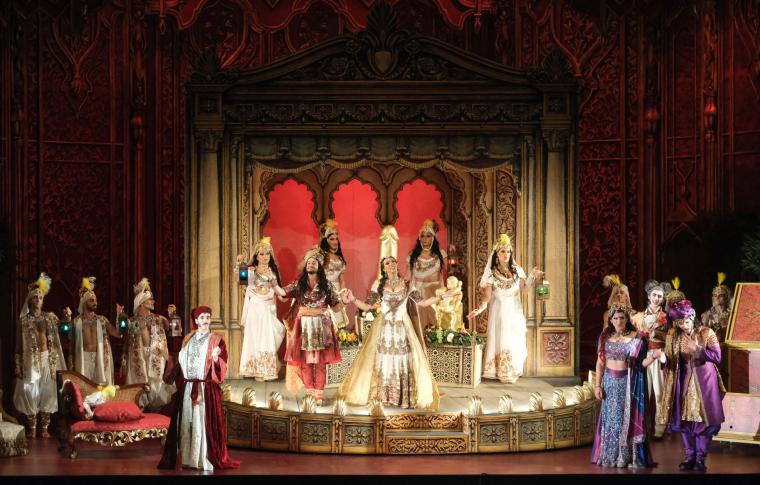 Muzyka, która łączy przeciwieństwa [„Alessandro nell'Indie” Vinciego na festiwalu Bayreuth Baroque]