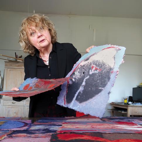 Ewa Latkowska-Żychska w pracowni, fot. Jagoda Krajewska dzięki uprzejmości artystki