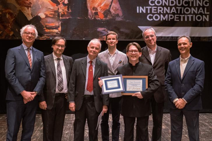 Mateusz Molęda zwycięzcą Międzynarodowego Konkursu Dyrygentów im. Siergieja Kusewickiego 2023