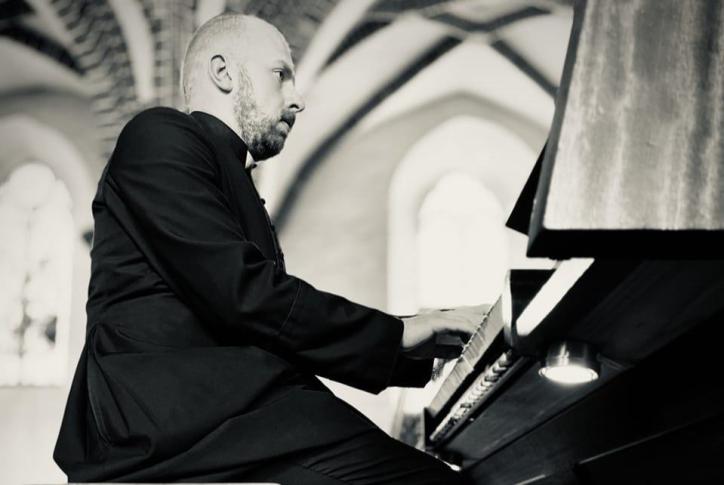 Ks. Mateusz Szerwiński (pozytyw, organy) – Jakub Garbacz