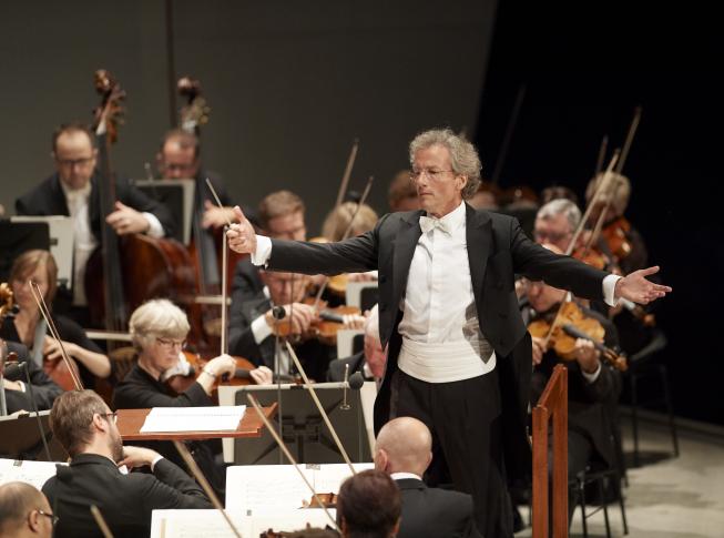 Cleveland Orchestra Franz Welser Möst, Michael Pöhn Cleveland Orchestra Franz Welser Möst, Michael Pöhn