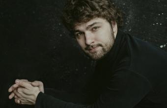 Lukas  Geniušas  laureat konkursu Chopinowskiego sprzed 11 lat wystąpi w Filharmonii Krakowskiej