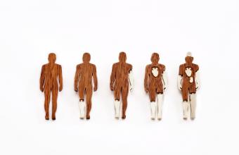 „Wciąż człowiek/Still Human”? Międzynarodowa wystawa sztuki złotniczej, Izabela Kędzior