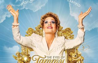 „Oczy Tammy Faye” w reżyserii Michaela Showaltera