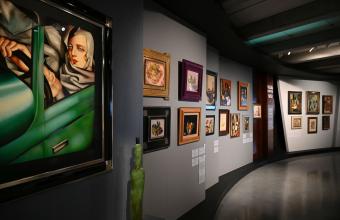 Artystka podróżująca [Wystawa Tamary Łempickiej w Muzeum Narodowym w Lublinie]