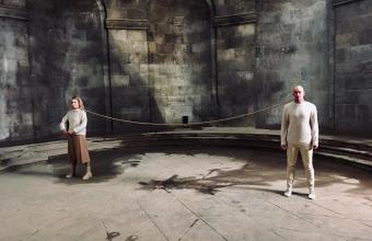 Chór Politechniki Morskiej w Szczecinie zaskakuje niecodziennym połączeniem muzyki z teatrem tańca w Wieży Bismarcka