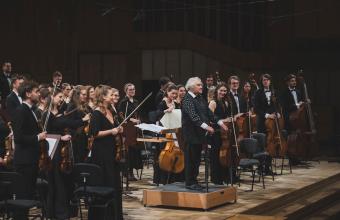 Jerzy Maksymiuk i Sinfonia Iuventus