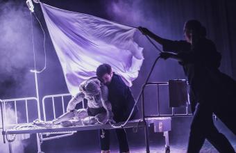 Dzień osiemdziesiąty piąty w Teatrze Groteska]