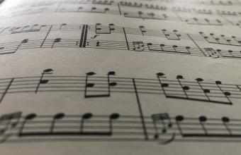 Trzecia część XI Sonaty fortepianowej Mozarta, wydanie urtekstowe wydawnictwa G. Henle Verlag; Wikimedia