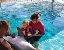 delfinoterapia niepełnosprawnego dziecka