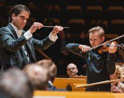 Sprawność godna podziwu [koncert Jarosława Nadrzyckiego w Polskiej Filharmonii Bałtyckiej}