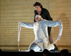 Minimalizm niekoniecznie dla Verdiego [„Don Carlo” w gościnnym spektaklu artystów z Litwy na 28. Bydgoskim Festiwalu Operowym]