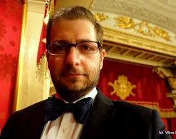 Podróże, opera i …wino [wywiad z Wojciechem Giebutą]