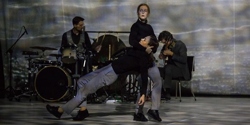 „Manhattan”: Tańcząc dla Hiroszimy