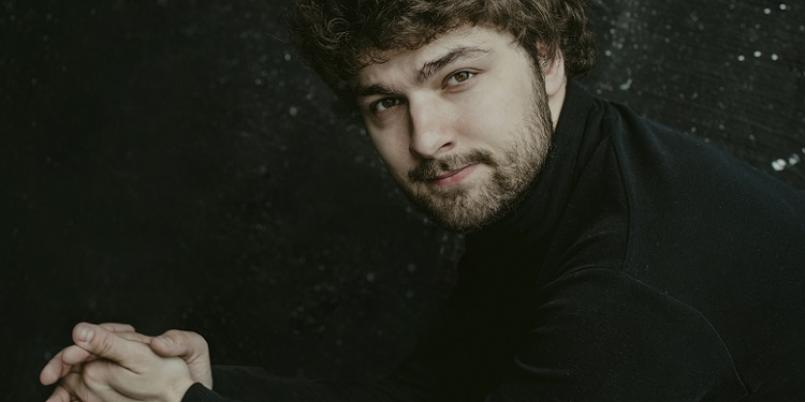 Lukas  Geniušas  laureat konkursu Chopinowskiego sprzed 11 lat wystąpi w Filharmonii Krakowskiej