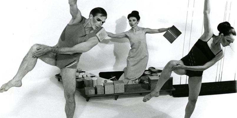 fot. Michael Avedon, na zdjęciu widoczna Lucia Dlugoszewski 