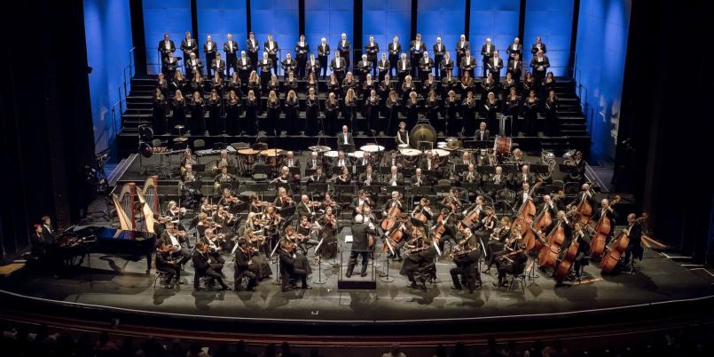 chór i orkiestra TWON