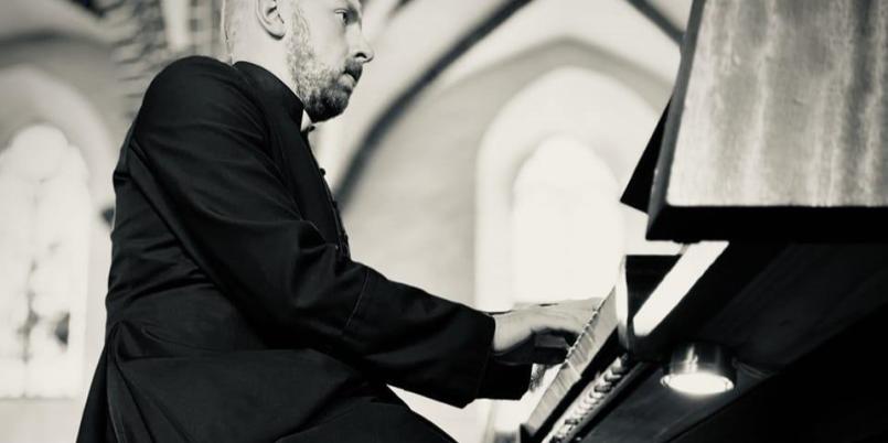 Ks. Mateusz Szerwiński (pozytyw, organy) – Jakub Garbacz