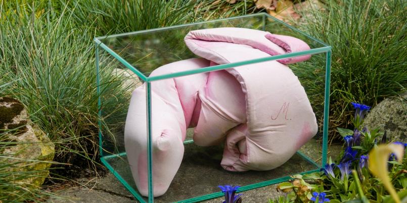 Maria Pinińska-Bereś, Małe egzystencjarium, 1990, kolekcja rodzinna, fot. Oskar Hanusek