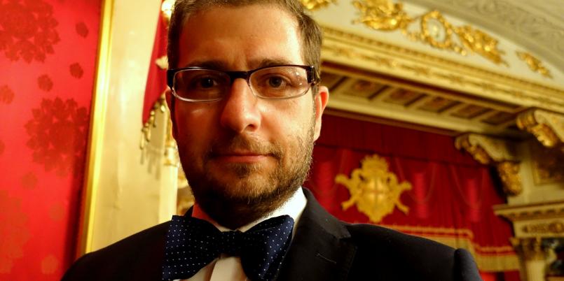 Podróże, opera i …wino [wywiad z Wojciechem Giebutą]